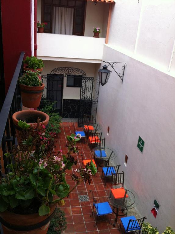 Olga Querida Hostel *
